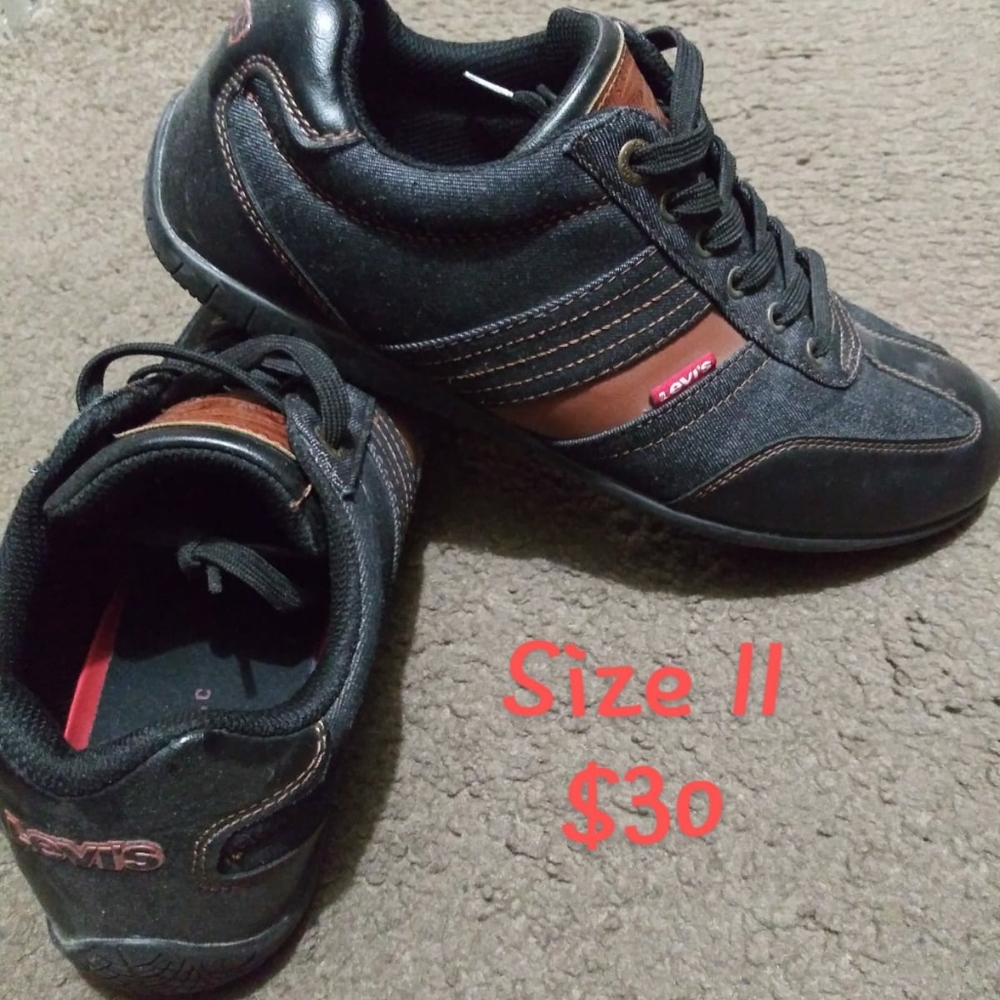 Levi sneakers